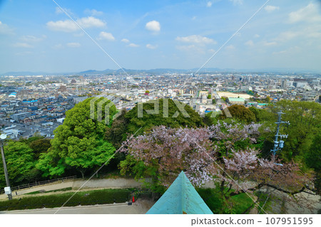 尾張小牧山城、家康的久羽護城河遺址、模擬城堡塔樓和景觀 尾張小牧山城、家康的久羽護城河遺址、模擬城堡塔樓和景觀 107951595