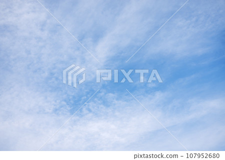 Autumn sky blue sky sky material [Tokyo] 107952680