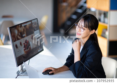 設計師/工程師 107952935