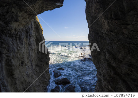 湘南江之島岩屋 107954719