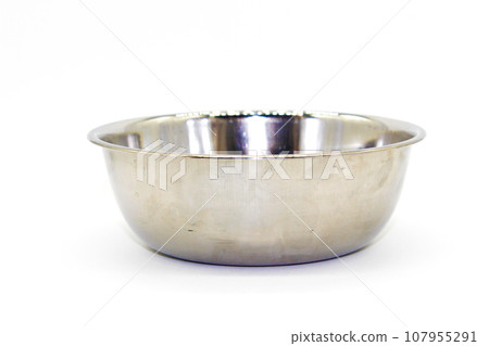 Stainless Steel Bowl on white background with selective focus Stainless Steel Bowl on white background with selective focus 107955291