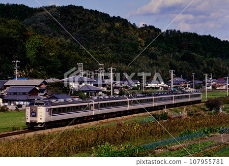 2002 Kinosaki 183 series 800 limited express running on the Sanin Main Line 107955781