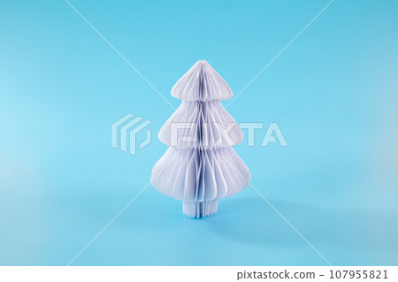 minimalist white paper christmas tree 107955821