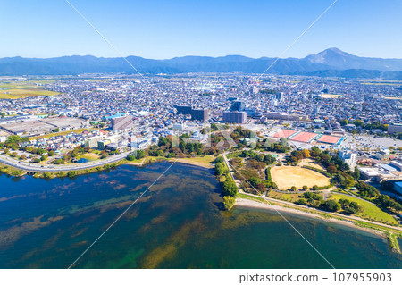 Drone photography | Aerial photography of Nagahama Castle on the shore of Lake Biwa, Nagahama city, and Mt. Ibuki | Nagahama City, Shiga Prefecture 107955903
