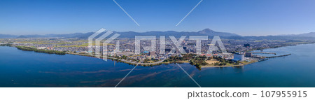 全景 | 無人機 | 長濱市琵琶湖畔的長濱城與伊吹山鳥瞰圖 | 滋賀郡長濱市 107955915