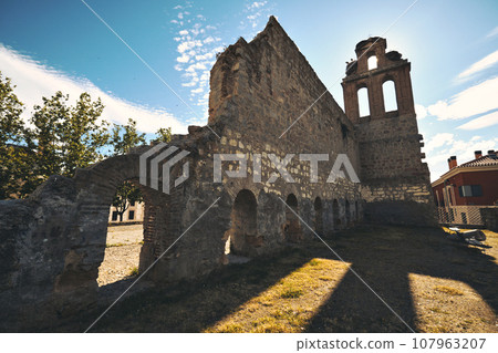 View to The Walls of Avila historic city. Spain 107963207