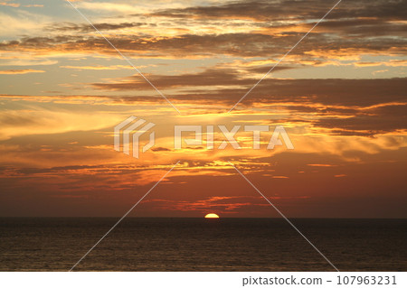Sunset over the Sea of Japan 107963231