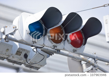 traffic lights  107963946