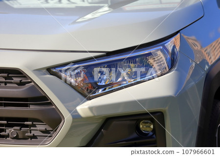汽車大燈圖像 107966601