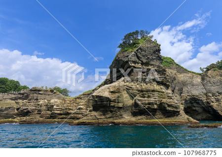 Shizuoka Nishiizu_Spectacular scenery of Dogashima cruise 107968775