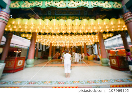 Image photo of visiting the Thai Hong Kong Shrine (Thai Hong Kong Shrine) in Chinatown, Bangkok, Thailand 107969595