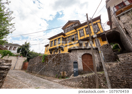 Fico House - Yellow traditional house Gjirokaster 107970459