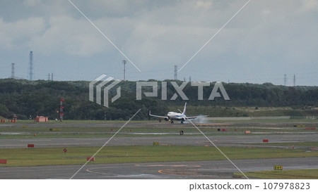 airplane airplane 107978823