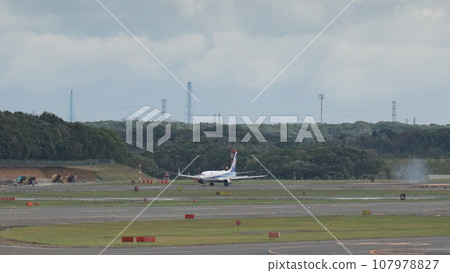 airplane  107978827
