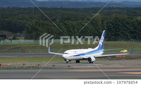 airplane  107978854