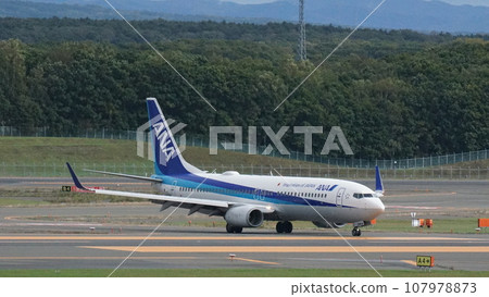 airplane airplane 107978873