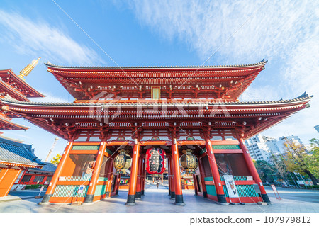 《東京》淺草寺寶藏門風景 《東京》淺草寺寶藏門風景 107979812