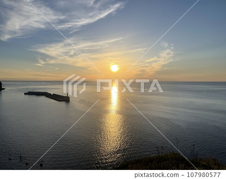 海上日落,奧龍科岩 海上日落,奧龍科岩 107980577