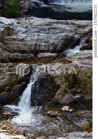 三段瀑布,北海道蘆別市的特別名勝 三段瀑布,北海道蘆別市的特別名勝 107982235