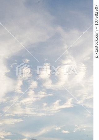 神秘雲天氣影像老鏡頭攝影 神秘雲天氣影像老鏡頭攝影 107982907