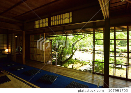 Murinan, a wooden building in Sakyo Ward, Kyoto City Murinan, a wooden building in Sakyo Ward, Kyoto City 107991703