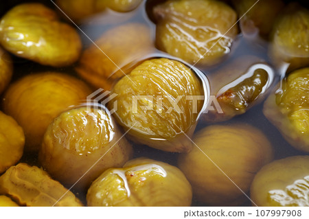 Handmade chestnut candied 107997908