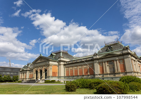 京都國立博物館「明治古都大廈（舊本館、重要文化遺產）」（2023年10月拍攝） 107998544
