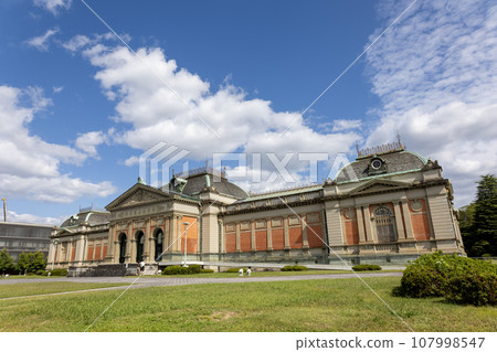Kyoto National Museum “Meiji Ancient Capital Building (former main building, important cultural property)” (Photo taken in October 2023) 107998547
