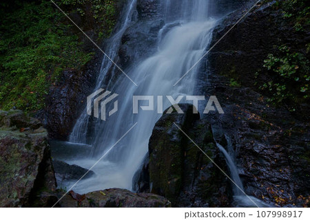 Utsugawa Yotsukura Falls 107998917