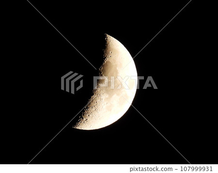 First quarter moon First quarter moon 107999931