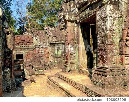 Ta Som, Tasaom, a small Buddhist temple in Angkor, Cambodia 108002206