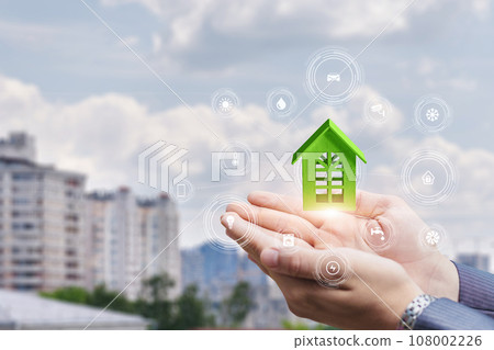 The concept of supporting an environmentally friendly home. 108002226