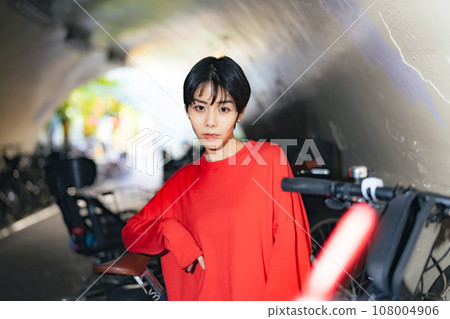 女性時尚人像街拍 108004906