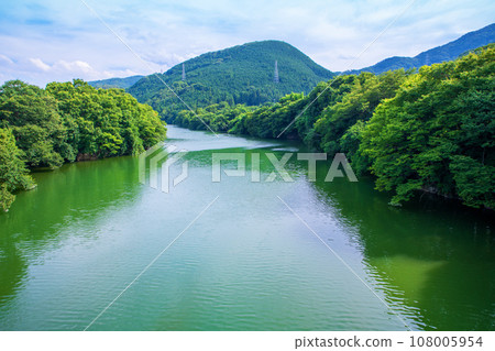 玉禦戶湖、寄居町寄居橋的風景 玉禦戶湖、寄居町寄居橋的風景 108005954
