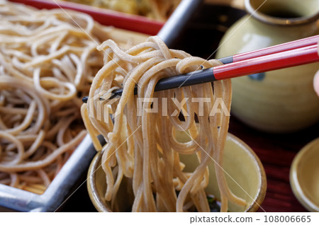 Delicious looking zaru soba 108006665