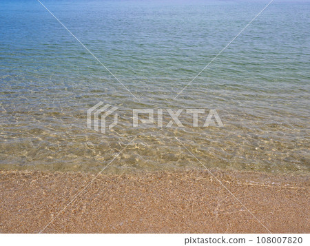 High sea of transparency 108007820