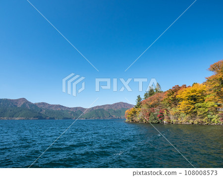 秋天的蘆之湖 108008573
