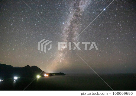 [Niigata Prefecture, Sado, Iwatani Exit] Iwatani Exit, where the original scenery of Sado remains, summer edition 108009690