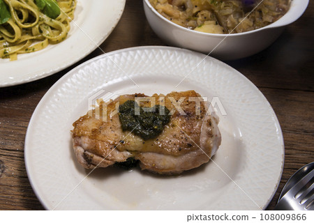 羅勒炒雞 108009866