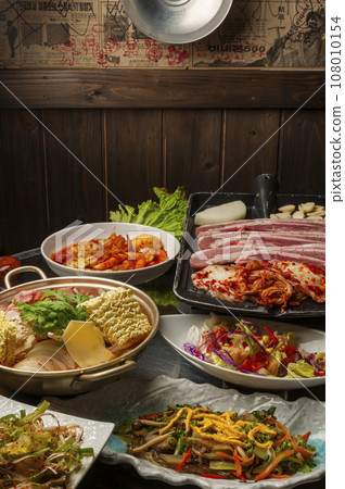 Korean food table Korean food table 108010154