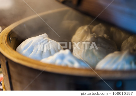 肉包子 108010197