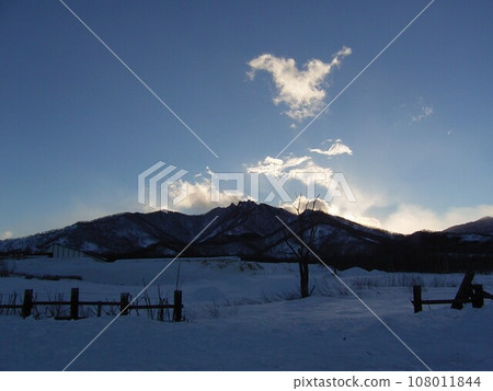 Tokachi Shimizu Town Hidaka Mountains Tsurugiyama Winter Scenery Farm Fence Tokachi Shimizu Town Hidaka Mountains Tsurugiyama Winter Scenery Farm Fence 108011844