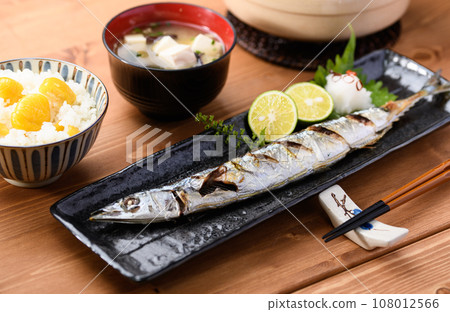 Japanese food Autumn table Sanma grilled with salt and chestnut rice cooked in a clay pot Miso soup Pacific saury Grilled fish Swordfish Japanese food 108012566