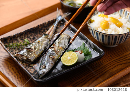 Japanese food Autumn table Sanma grilled with salt Served with kabosu and grated daikon Sanma Sanma Grilled fish Sanma Japanese cuisine Japanese food Autumn table Sanma grilled with salt Served with kabosu and grated daikon Sanma Sanma Grilled fish Sanma Japanese cuisine 108012618