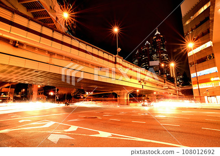 首都高速西新宿交會處夜景 108012692