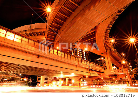 Night view of Tokyo Metropolitan Expressway Nishi-Shinjuku Junction Night view of Tokyo Metropolitan Expressway Nishi-Shinjuku Junction 108012719