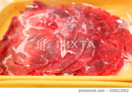 raw beef , sliced beef or beef for cook raw beef , sliced beef or beef for cook 108013002