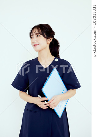 Portrait of healthcare professional Portrait of healthcare professional 108013333