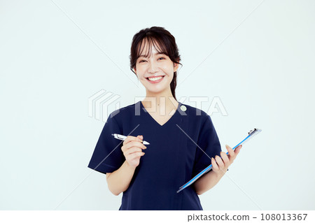 Portrait of healthcare professional Portrait of healthcare professional 108013367