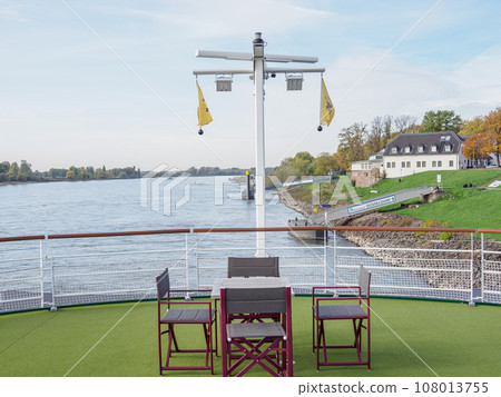 the city of Dusseldorf at the rhine river 108013755